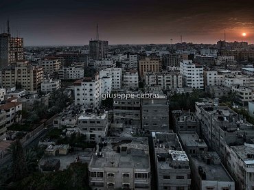 LIFE IN GAZA  - Darkness